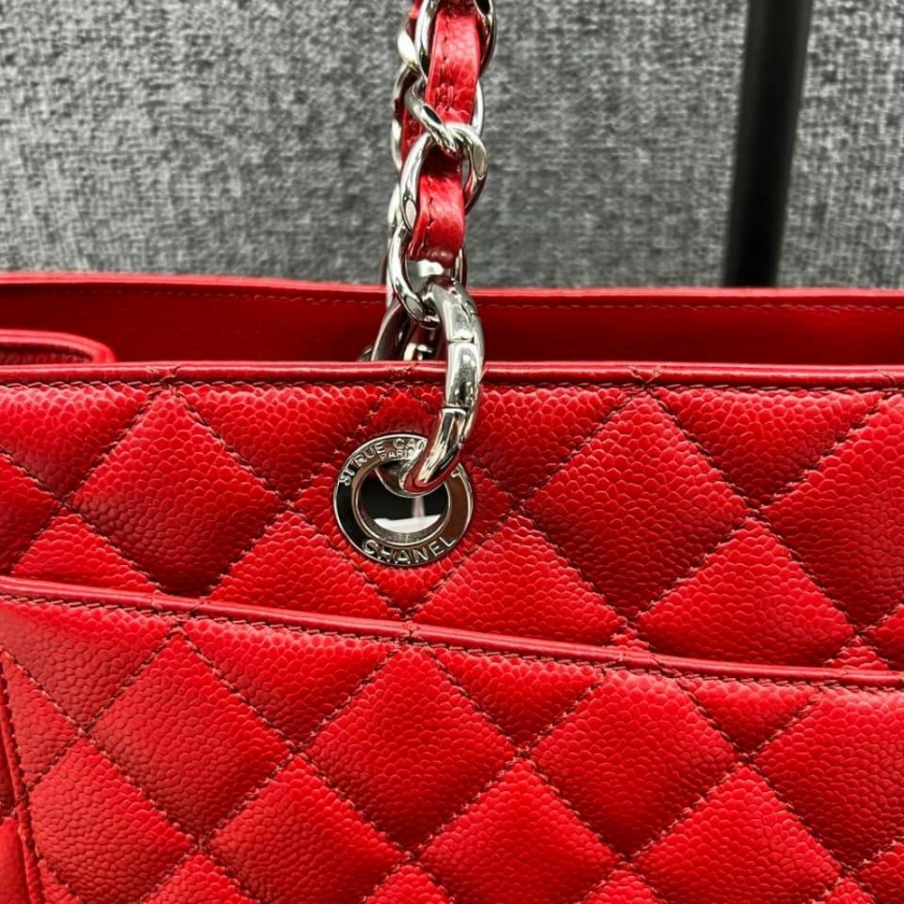 100% Authentic CHANEL GST XL Tote Bag - Picture 3 of 16